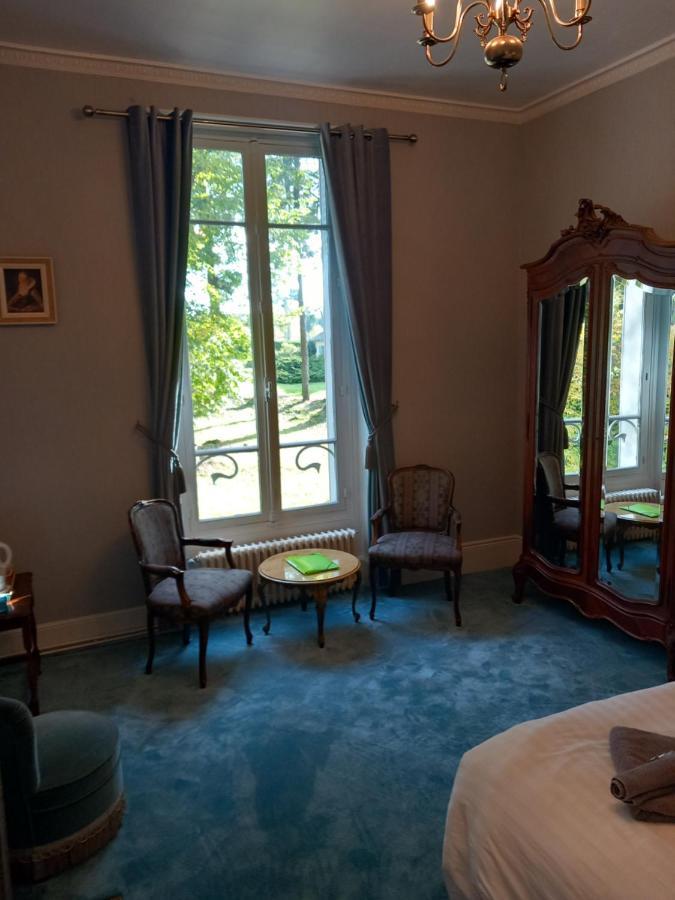 Chateau Maleplane Panzió Saint-Léonard-de-Noblat Kültér fotó