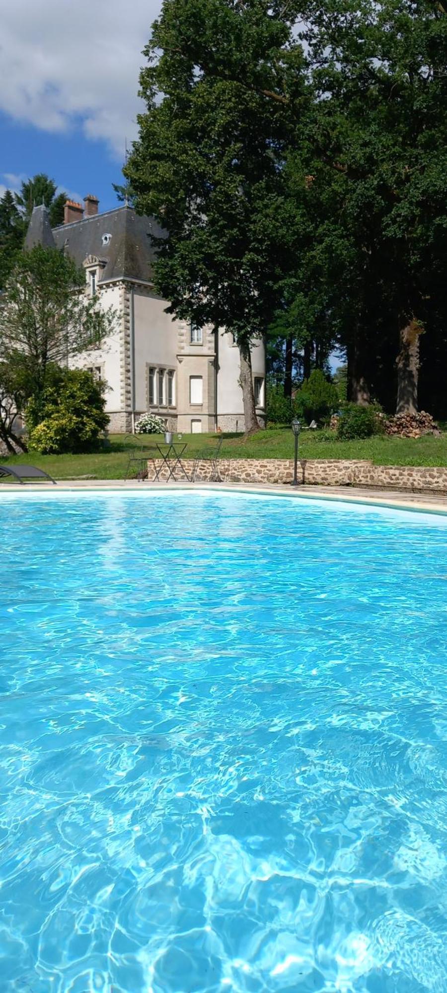 Chateau Maleplane Panzió Saint-Léonard-de-Noblat Kültér fotó